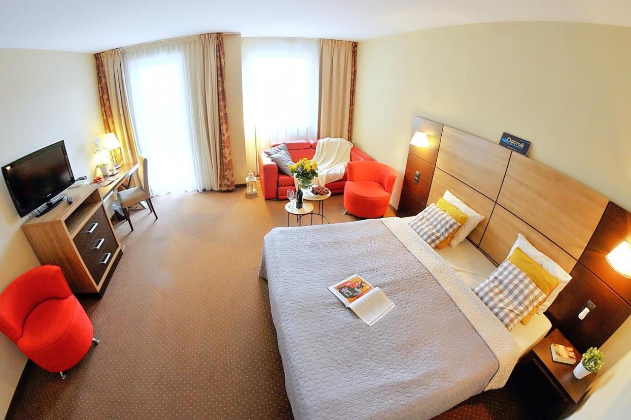 Apartament 200M Od Plazy Dobruk Apartamenty W Diwa Spa 4 Gwiazdki 科沃布热格 外观 照片